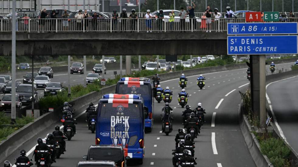 Doublé européen du PSG : les joueurs ont atterris et prennent la direction du Champ-de-Mars