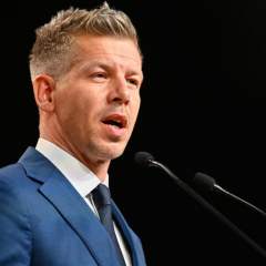 En Hongrie, le Premier ministre Péter Magyar menace le président de destitution