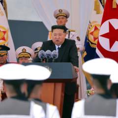 En Corée du Nord, Kim Jong-un annonce équiper la marine d'armes nucléaires