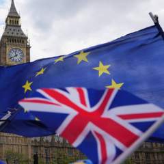 "Des dégâts considérables" : dix ans après, le Brexit continue de plomber l'économie britannique