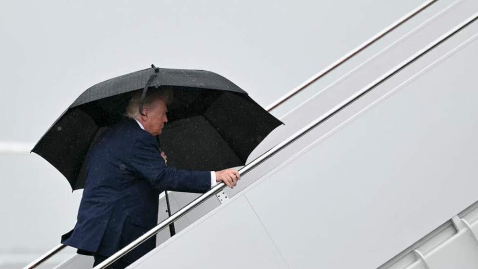 Donald Trump refuse de signer une loi sur le logement et met la pression sur les élus républicains