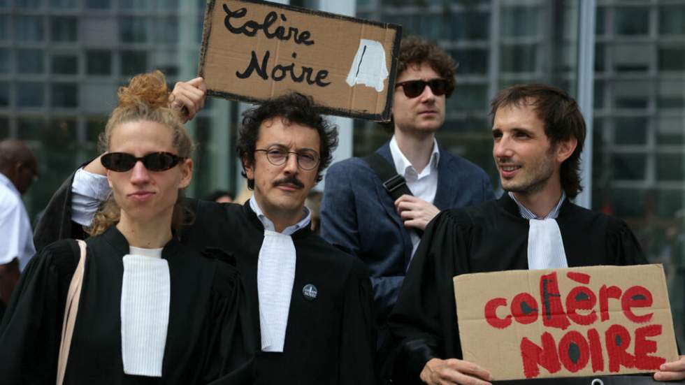 En France, avocats et magistrats en colère dénoncent le manque de moyens