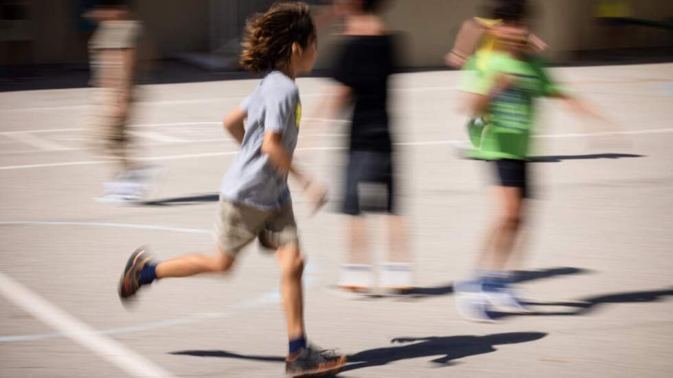 Un projet de loi sur l'enfance examiné à l'Assemblée, bientôt élargi après l'affaire Lyhanna
