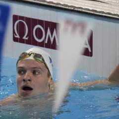 Blessé, Léon Marchand doit quitter les Championnats de France de natation