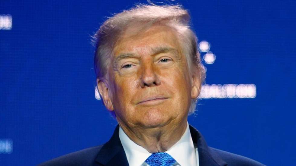 Donald Trump a presque triplé sa fortune personnelle qui prospère grâce aux cryptomonnaies Donald Trump a presque triplé sa fortune personnelle qui prospère grâce aux cryptomonnaies