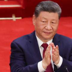 En Chine, Xi Jinping s'engage à renforcer l'armée et à éradiquer la corruption