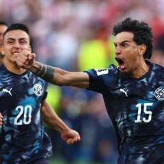 Liesse populaire et hargne sur le terrain : qui est le Paraguay, futur adversaire des Bleus ?