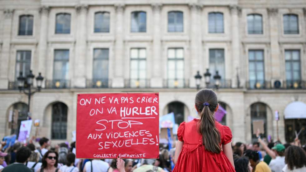 En France, des manifestations pour réclamer une "loi-cadre intégrale" contre les VSS