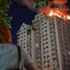 Frappes sur Kiev, séismes au Venezuela, 250e anniversaire des États-Unis : la semaine en images