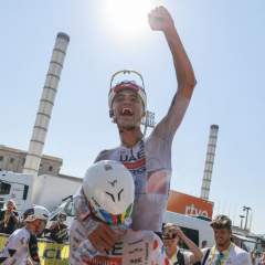 Tour de France : Isaac Del Toro remporte la 2e étape, Jonas Vingegaard conserve le maillot jaune