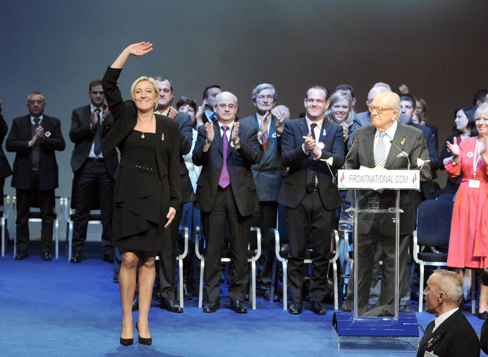 Des premiers engagements à sa condamnation : la carrière politique de Marine Le Pen en 12 dates