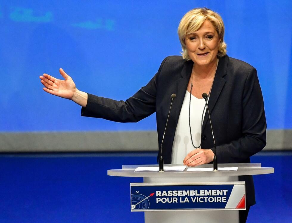 Des premiers engagements à sa condamnation : la carrière politique de Marine Le Pen en 12 dates