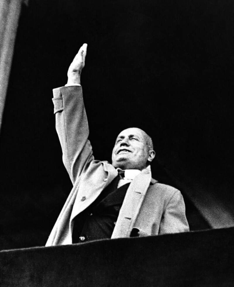Mondial 2026 : de Mussolini à Trump, quand la politique se mêle du football