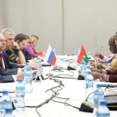 La Russie poursuivra "son soutien" militaire aux États du Sahel, assure Sergueï Lavrov à Niamey