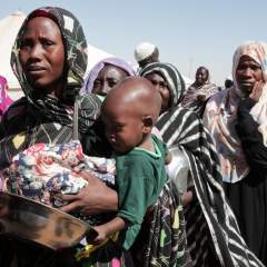 Un million de femmes et de filles privées d'aide humanitaire depuis les coupes de Trump