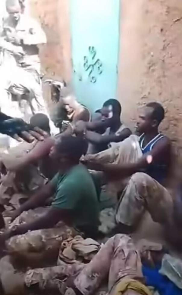 Mali : retour en images sur une semaine de combats à Anéfis, localité clé du Nord