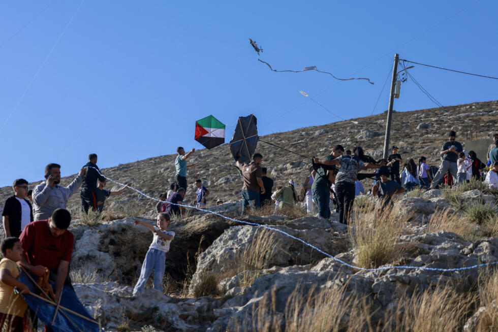 "Notre terre, notre ciel" : en Cisjordanie occupée, des cerfs-volants face aux colonies