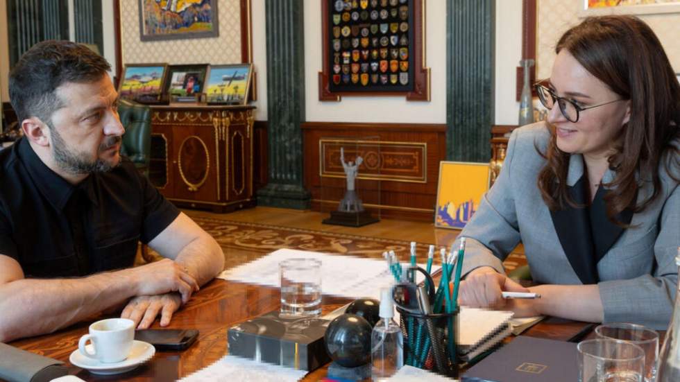 Ukraine : Zelensky annonce un remaniement avec le départ de sa Première ministre, Svyrydenko