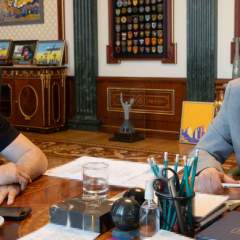 Ukraine : Zelensky annonce un remaniement avec le départ de sa Première ministre, Svyrydenko