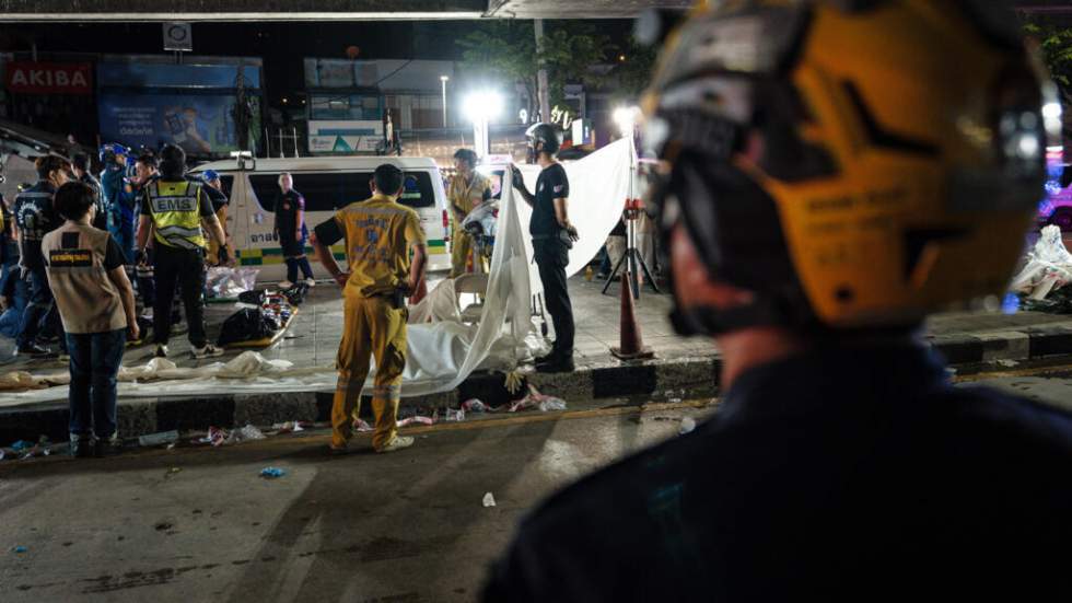 Au moins 27 morts dans l'incendie d'un bar de la banlieue de la capitale thaïlandaise