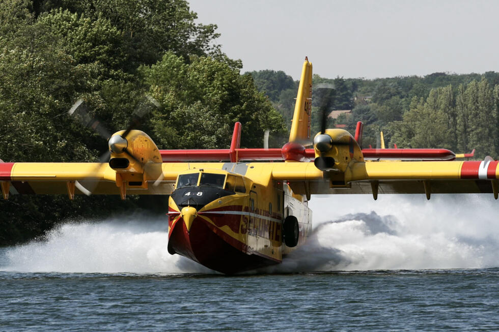 Incendie en forêt de Fontainebleau : le feu "n'est pas fixé", au moins 800 hectares brûlés