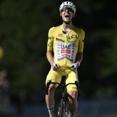 Tour de France : Tadej Pogacar remporte la 10e étape, sa troisième victoire d'étape