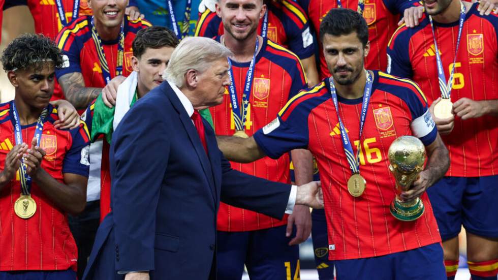 Donald Trump l'indésirable sifflé lors de la finale du Mondial aux États-Unis Donald Trump l'indésirable sifflé lors de la finale du Mondial aux États-Unis