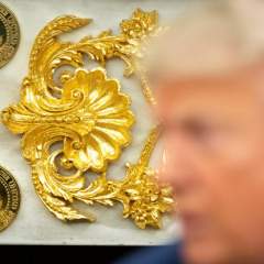 Donald Trump annonce des droits de douane de 100 % sur les médicaments génériques à partir de 2028