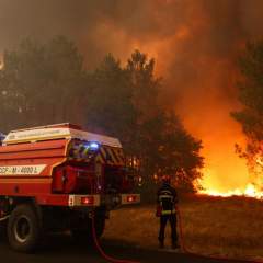 Incendie en Gironde : 2 400 hectares ravagés et des milliers de personnes évacuées