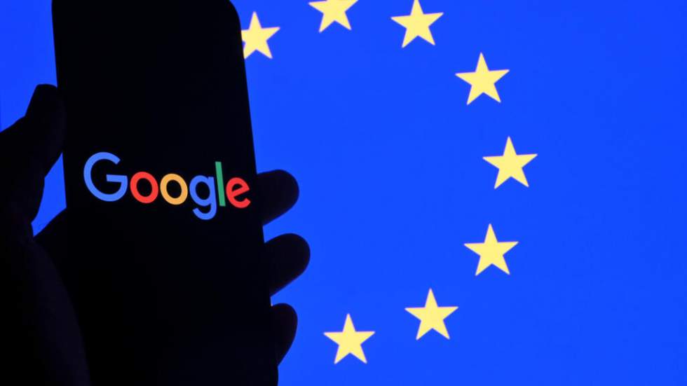L'UE inflige 890 millions d'euros d'amendes à Google, risquant la colère de Trump