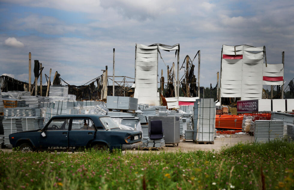 Russie : des drones ukrainiens touchent un entrepôt d'e-commerce à Saint-Pétersbourg Russie : des drones ukrainiens touchent un entrepôt d'e-commerce à Saint-Pétersbourg