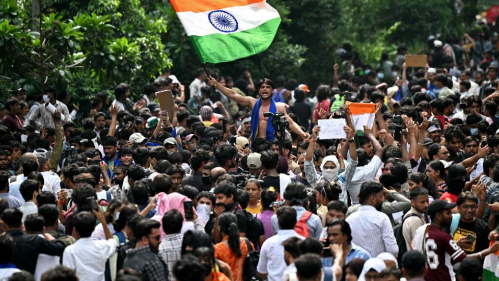 Inde : face à la fronde du "parti des cafards", le ministre de l'Éducation démissionne