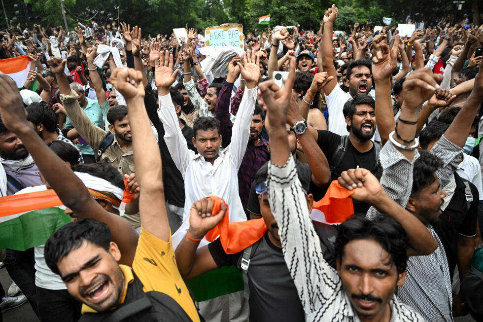 Inde : face à la fronde du "parti des cafards", le ministre de l'Éducation démissionne
