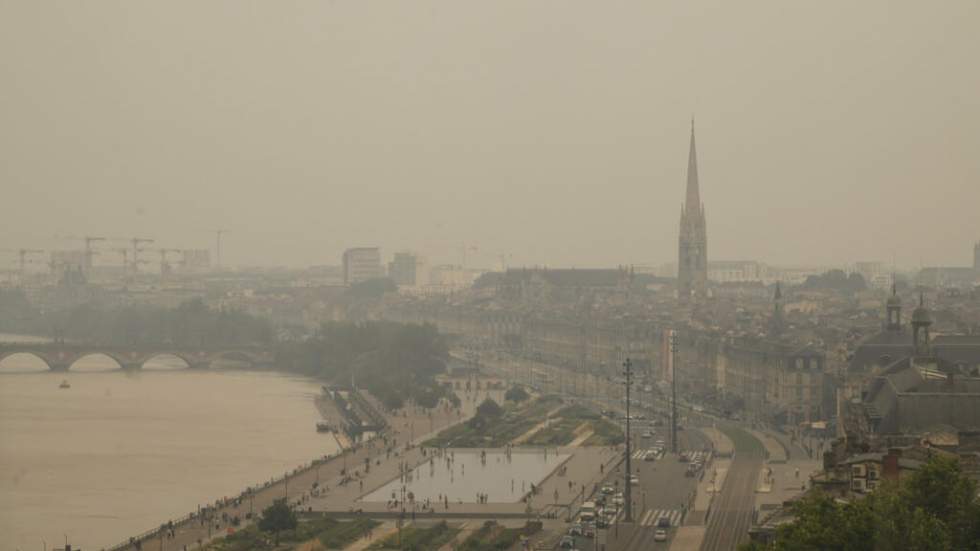 "J'ai passé la nuit à tousser" : sous les fumées des incendies, Bordeaux suffoque