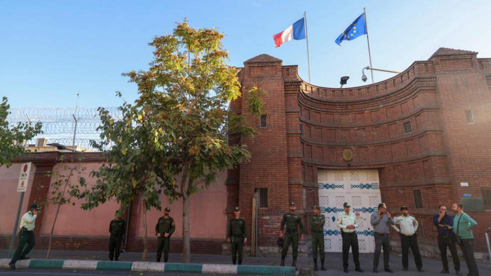 L'Iran annonce avoir convoqué l'ambassadeur français à Téhéran pour "ingérence"