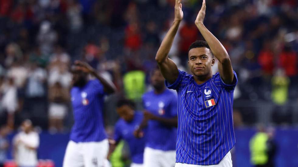 "On n'a pas fini de jouer ensemble" : une lettre aux Français et une promesse de Mbappé