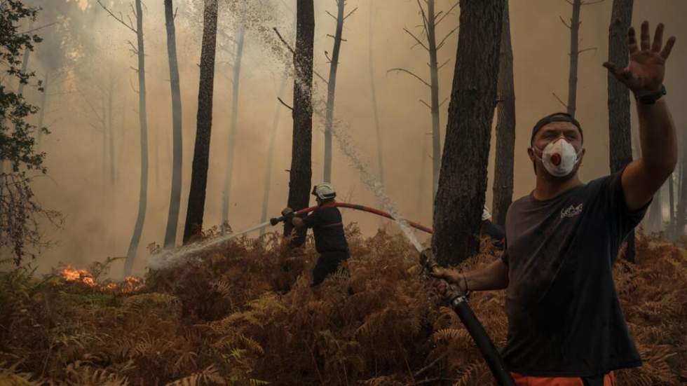 Le mégafeu de Gironde n'a "pas progressé", les autorités sont optimistes