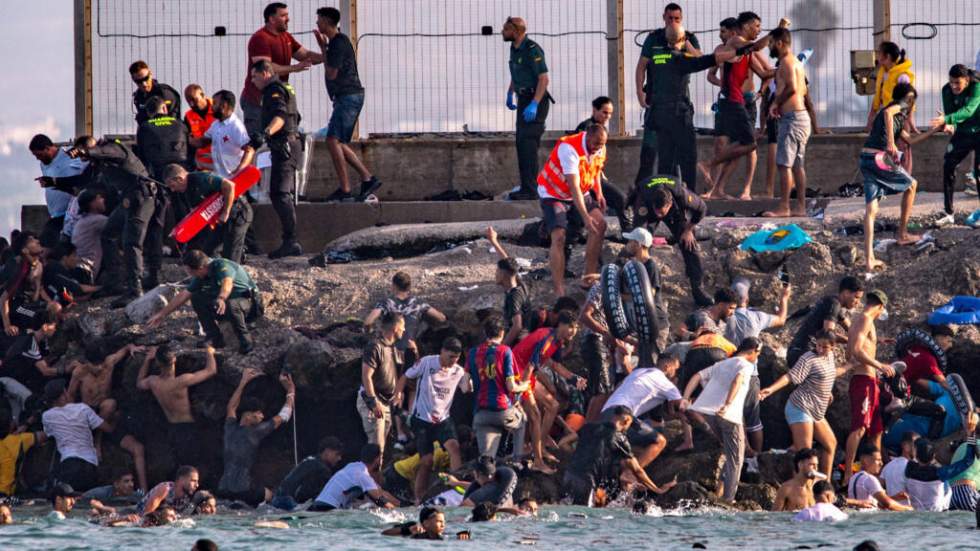Zidane sélectionneur des Bleus, séisme au Japon, afflux de migrants à Ceuta : la semaine en images