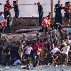Zidane sélectionneur des Bleus, séisme au Japon, afflux de migrants à Ceuta : la semaine en images