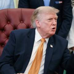 Donald Trump assure que les discussions avec Téhéran ont repris, malgré le démenti iranien