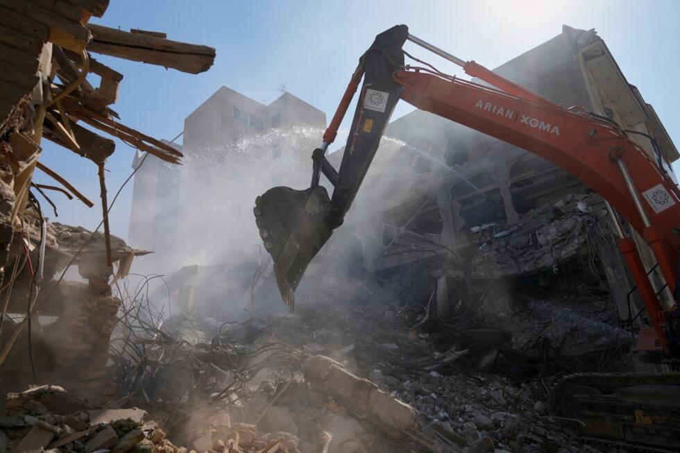 Comment Israël a réduit en poussière une synagogue de Téhéran (1/2) Comment Israël a réduit en poussière une synagogue de Téhéran (1/2)