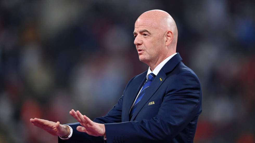 Football : plusieurs cadres de la Fifa prennent leurs distances avec Gianni Infantino