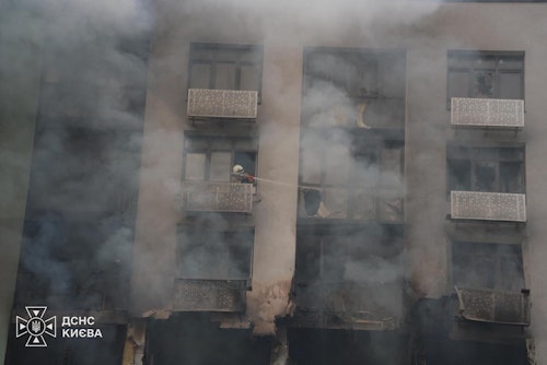 En direct : au moins 12 morts dans une attaque russe "massive" sur Kiev et sa région