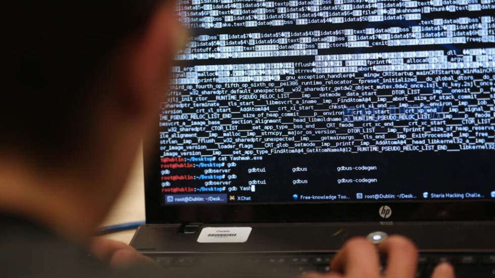 Piratage du fisc : un jeune hacker de 18 ans mis en examen et placé en détention provisoire Piratage du fisc : un jeune hacker de 18 ans mis en examen et placé en détention provisoire