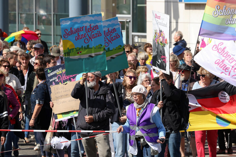 Allemagne : 6 000 personnes manifestent pour la démocratie avant un scrutin favorable à l'AfD