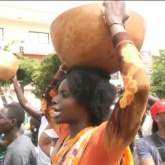 La "Marche des paniers vides" : au Sénégal, des manifestants dénoncent la vie chère