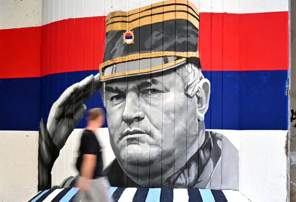 La foule se presse à Belgrade pour les obsèques du "boucher des Balkans" Ratko Mladic