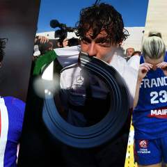 Le PSG respire, Antonelli récidive, les Bleues s'inclinent encore : les infos sport du week-end