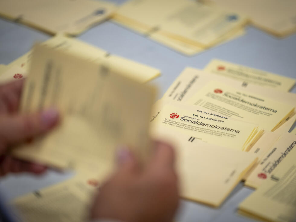 En Suède, la gauche légèrement en tête dans des législatives ultra-serrées