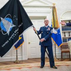 Espace : les États-Unis confirment pour la première fois avoir déployé des armes en orbite